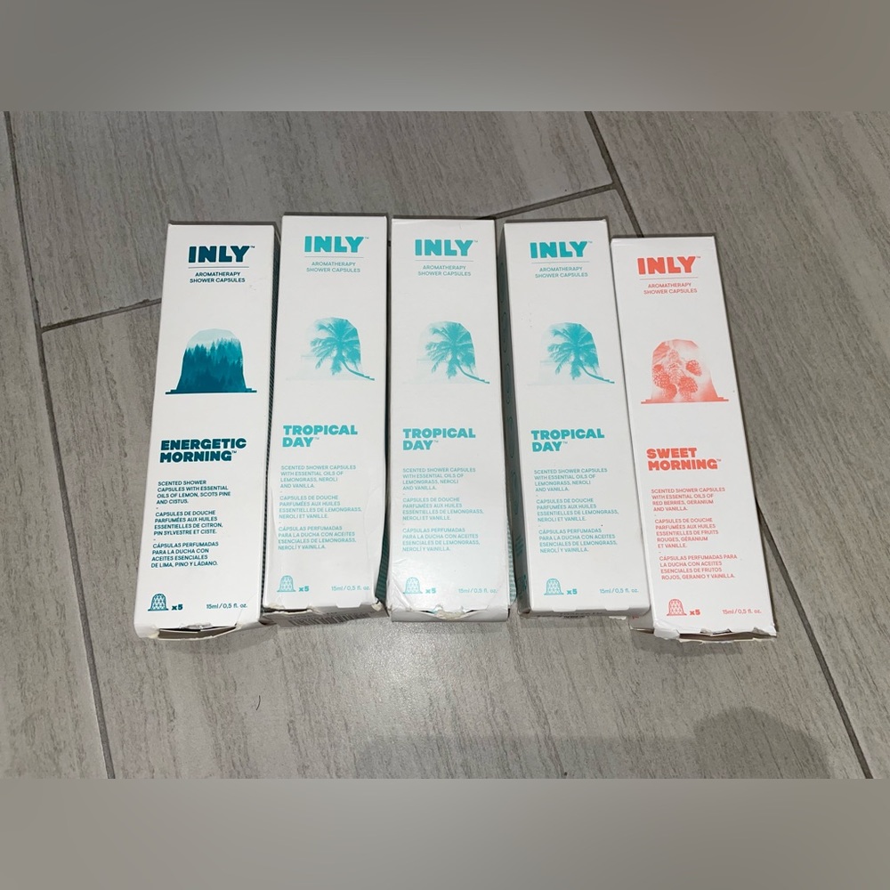 Moen Inly Aromatherapy Shower Capsule